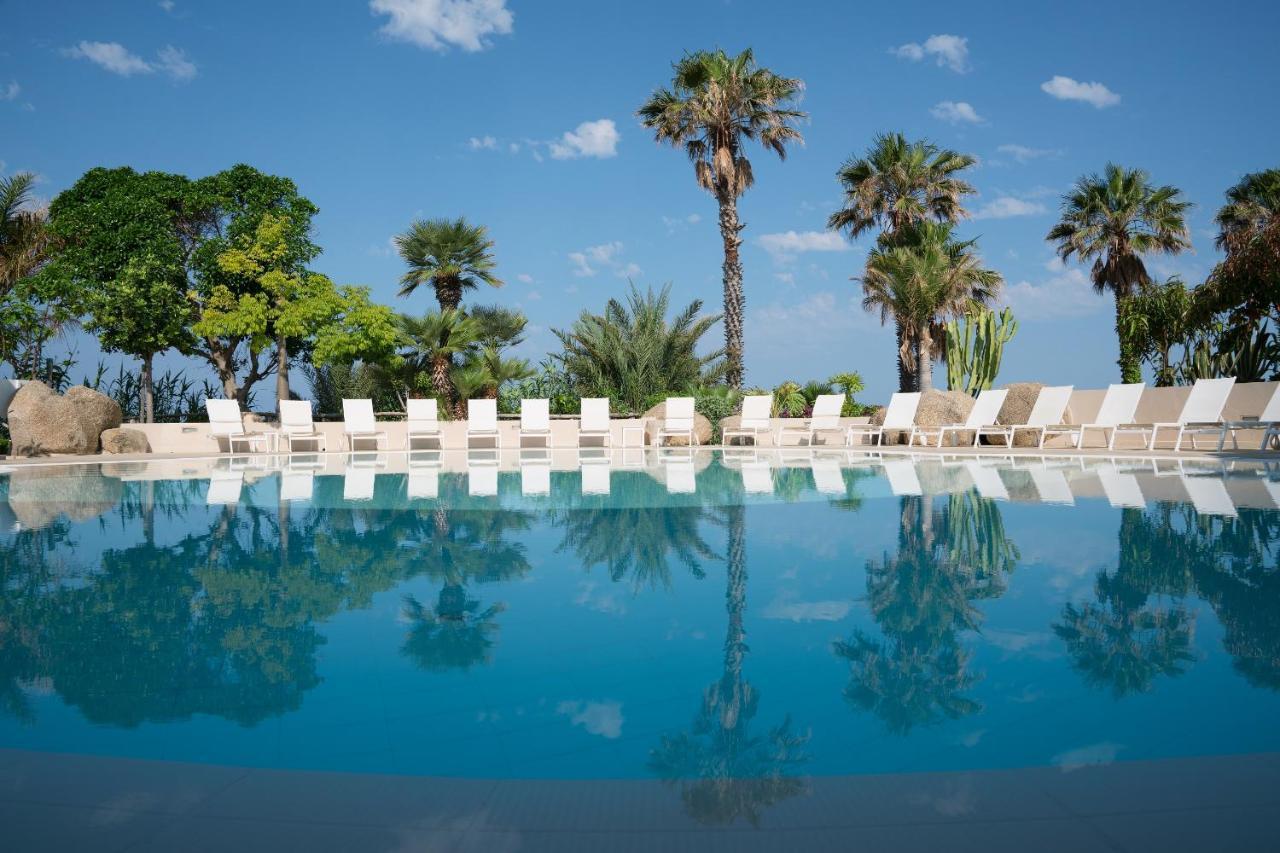 Hotel Villaggio Cala Di Volpe Capo Vaticano Luaran gambar