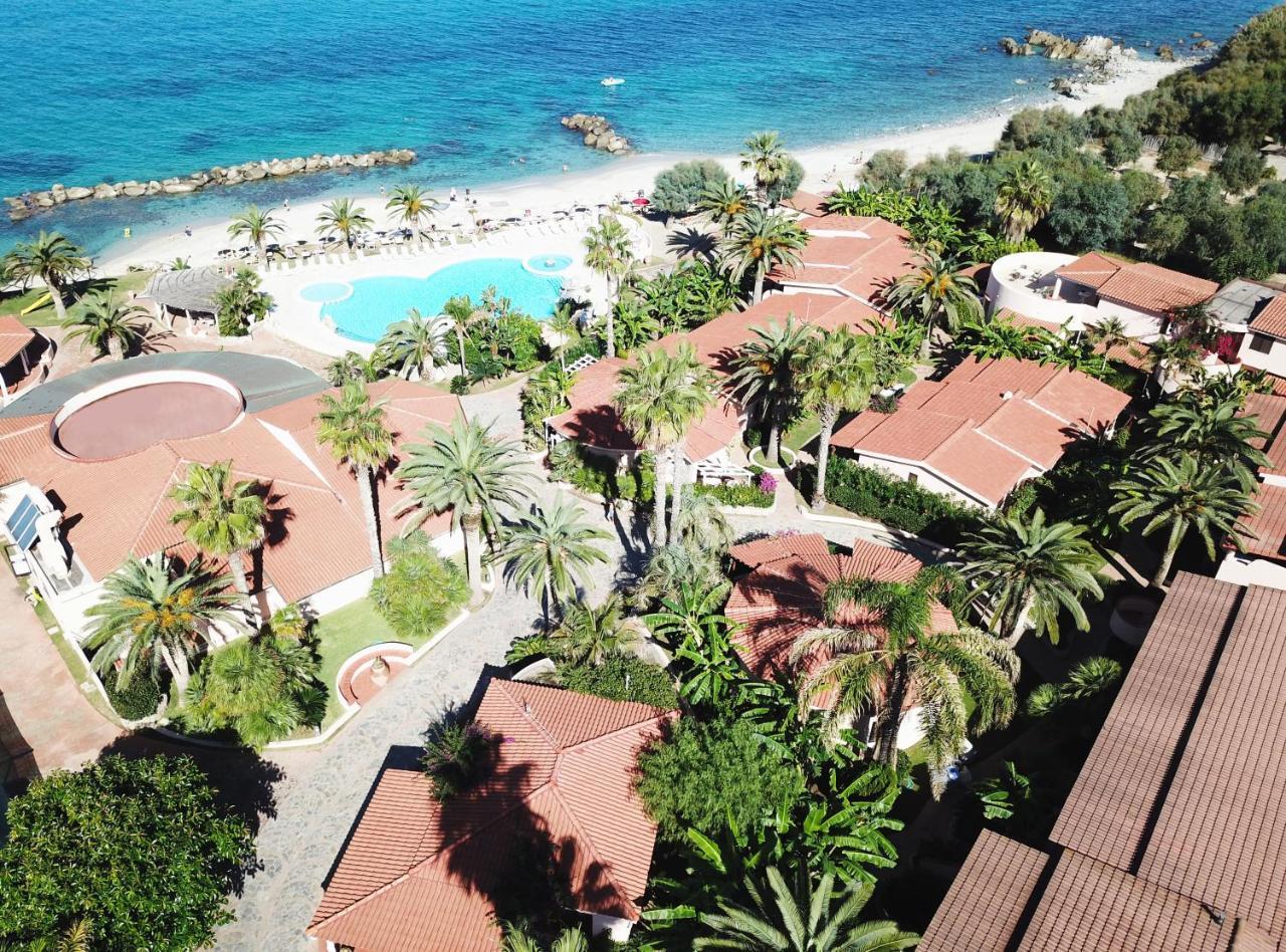 Hotel Villaggio Cala Di Volpe Capo Vaticano Luaran gambar